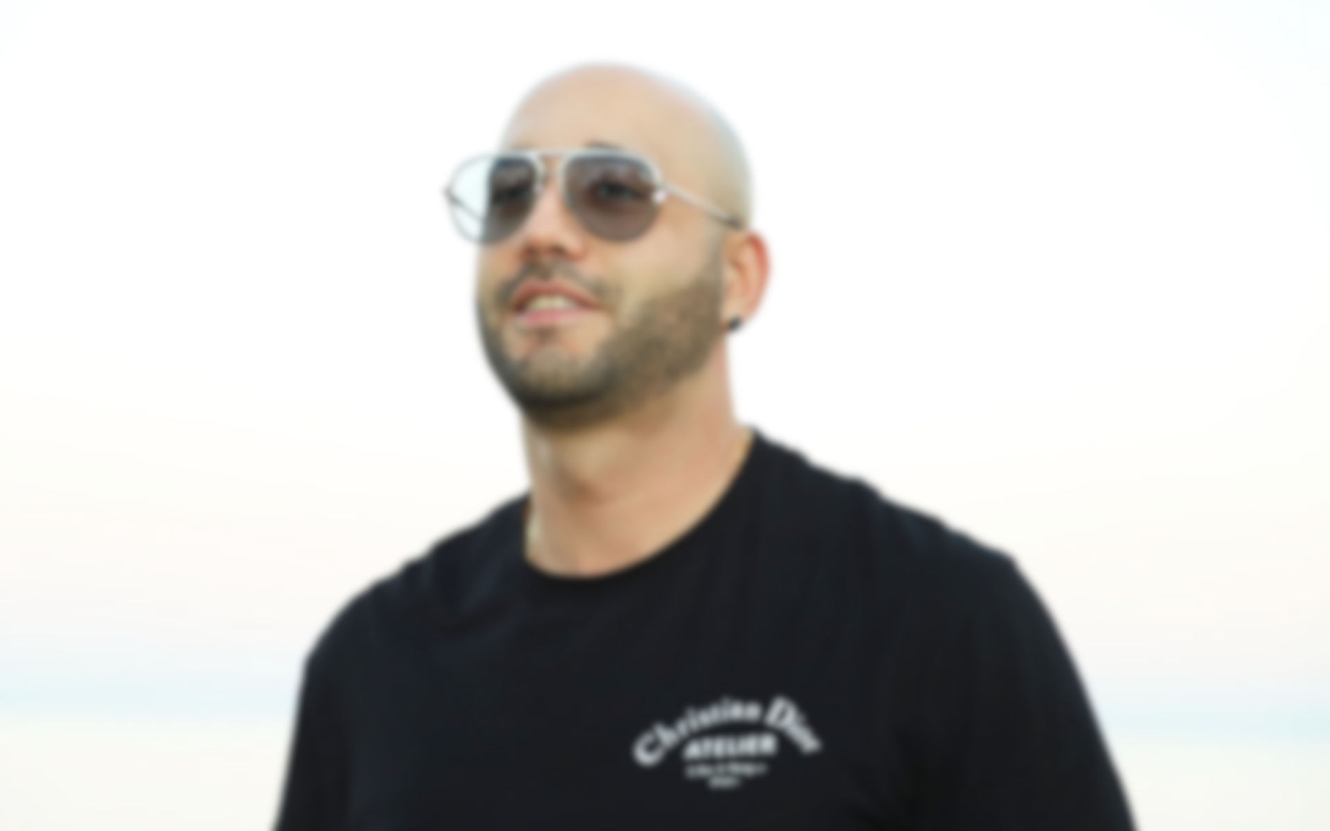 Untitled (300 X 300 Px) (1920 X 1200 Px)